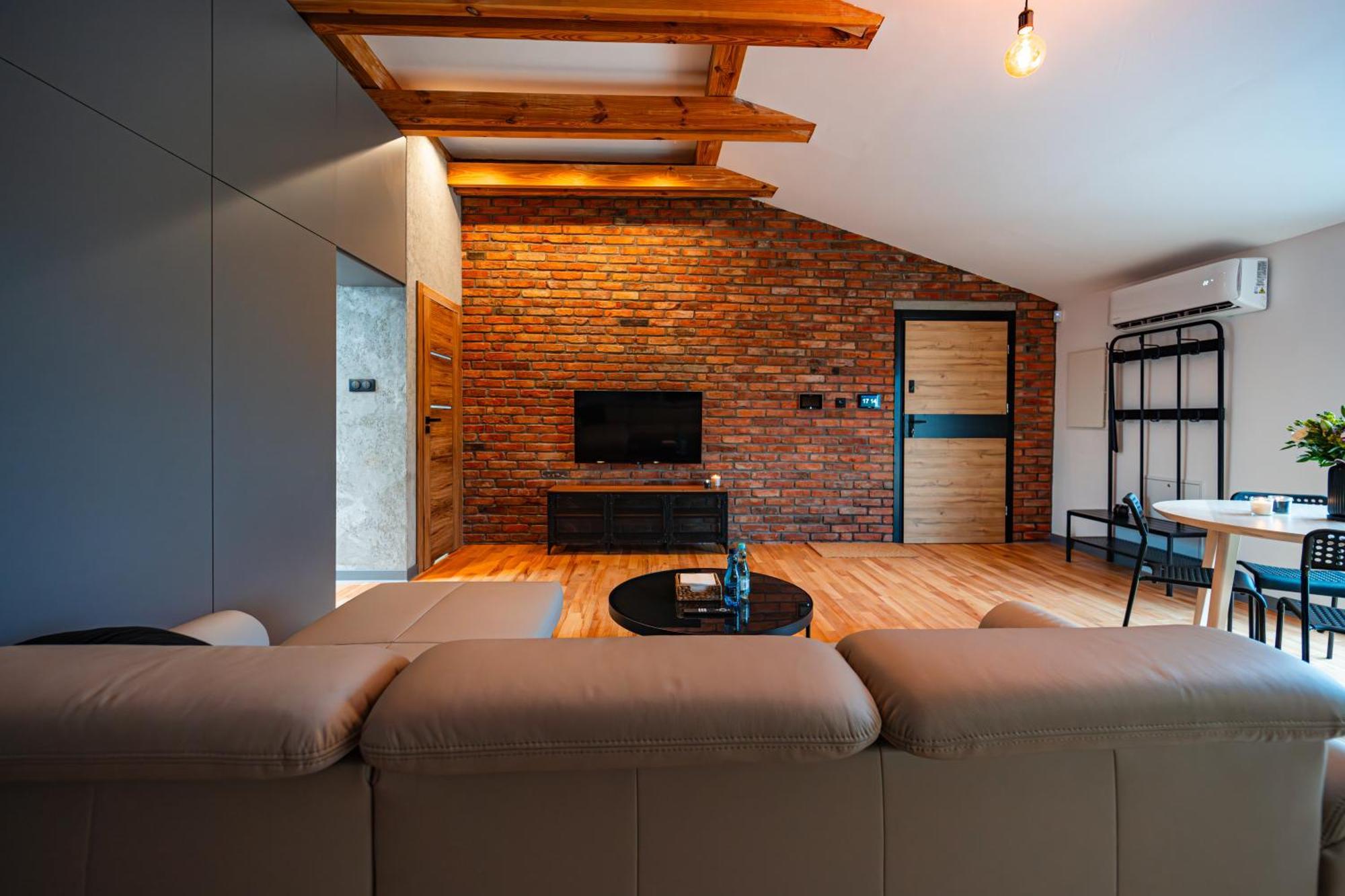 Leilighet Apartamenty Kornik
